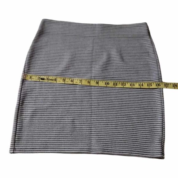Ann Taylor Loft Black & White Striped Midi Pencil Skirts Size S! - Picture 11 of 15